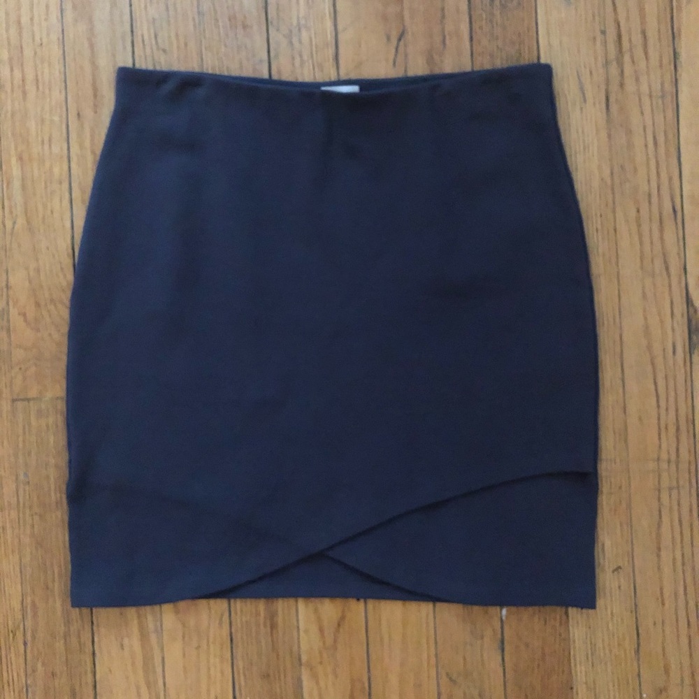 ARITZIA BODY CON SKIRT